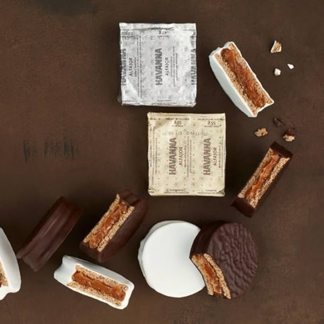 Alfajores Havanna Mixtos – Chocolate y Merengue Italiano (Pack de 12 – 612 g / 21,58 oz)