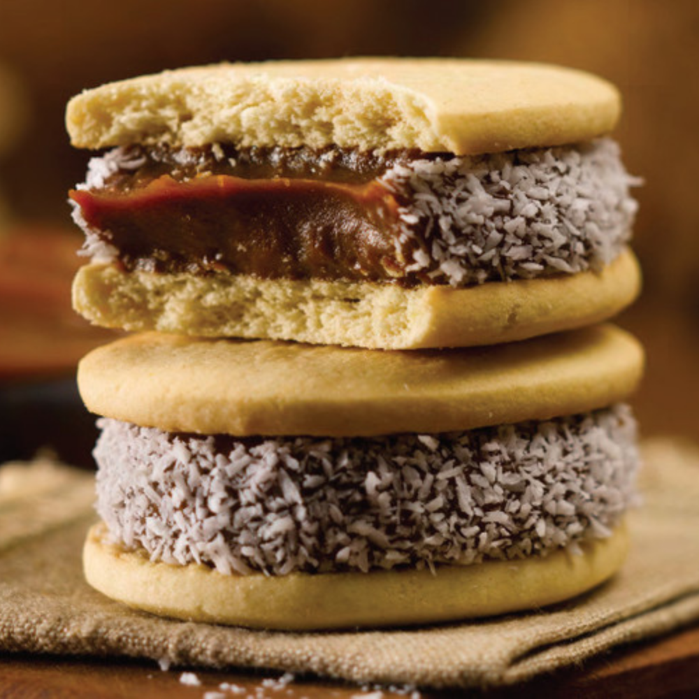 Alfajores Cachafaz Cornstarch with Grated Coconut 12 units