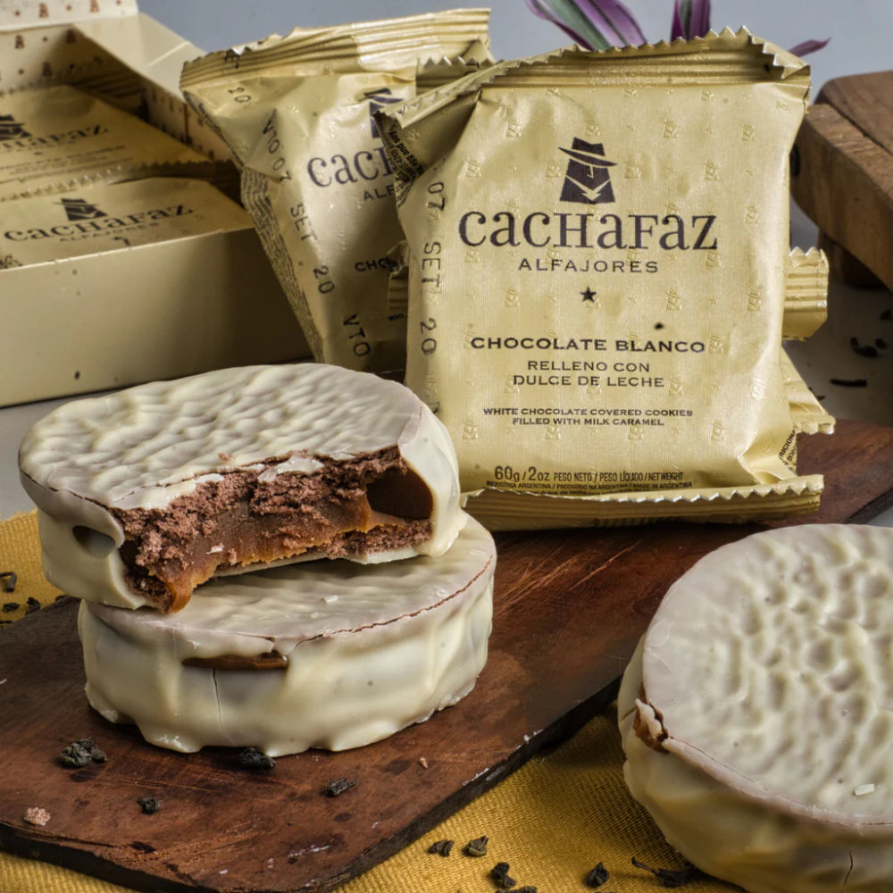 Alfajor CACHAFAZ Black and White 50g pack 12 unidades (2 packs)